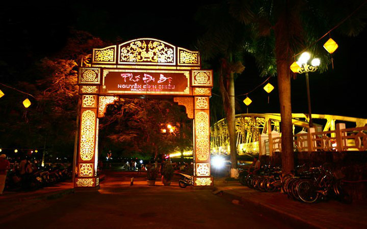 Phố đi bộ Nguyễn Đình Chiểu Huế