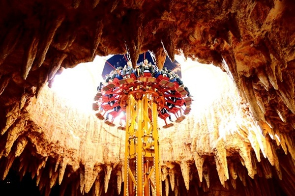 Khu vui chơi trong nhà Bà Nà Hills Fantasy Park
